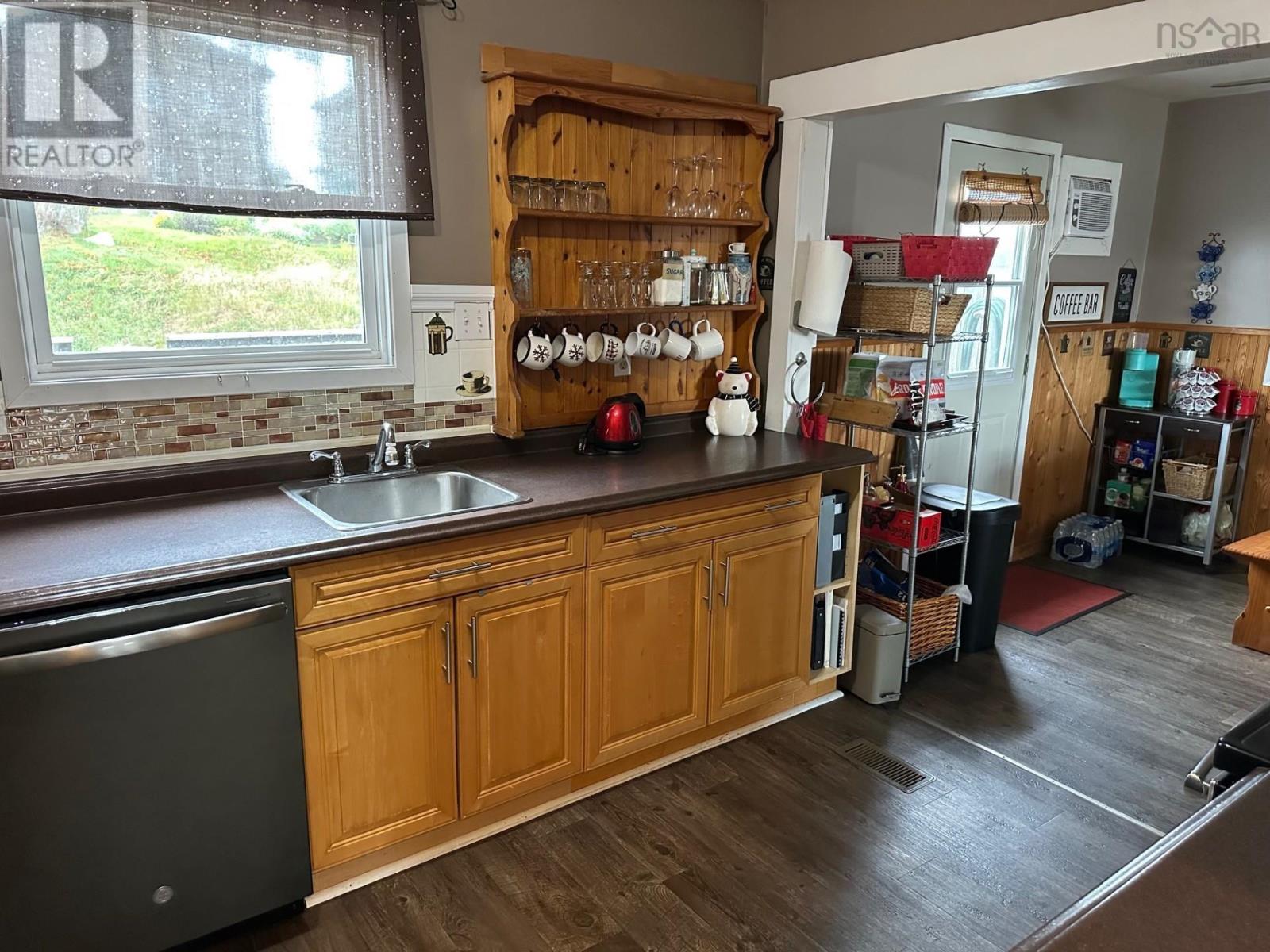 51 Centennial Street, Canso, Nova Scotia  B0H 1H0 - Photo 10 - 202522838