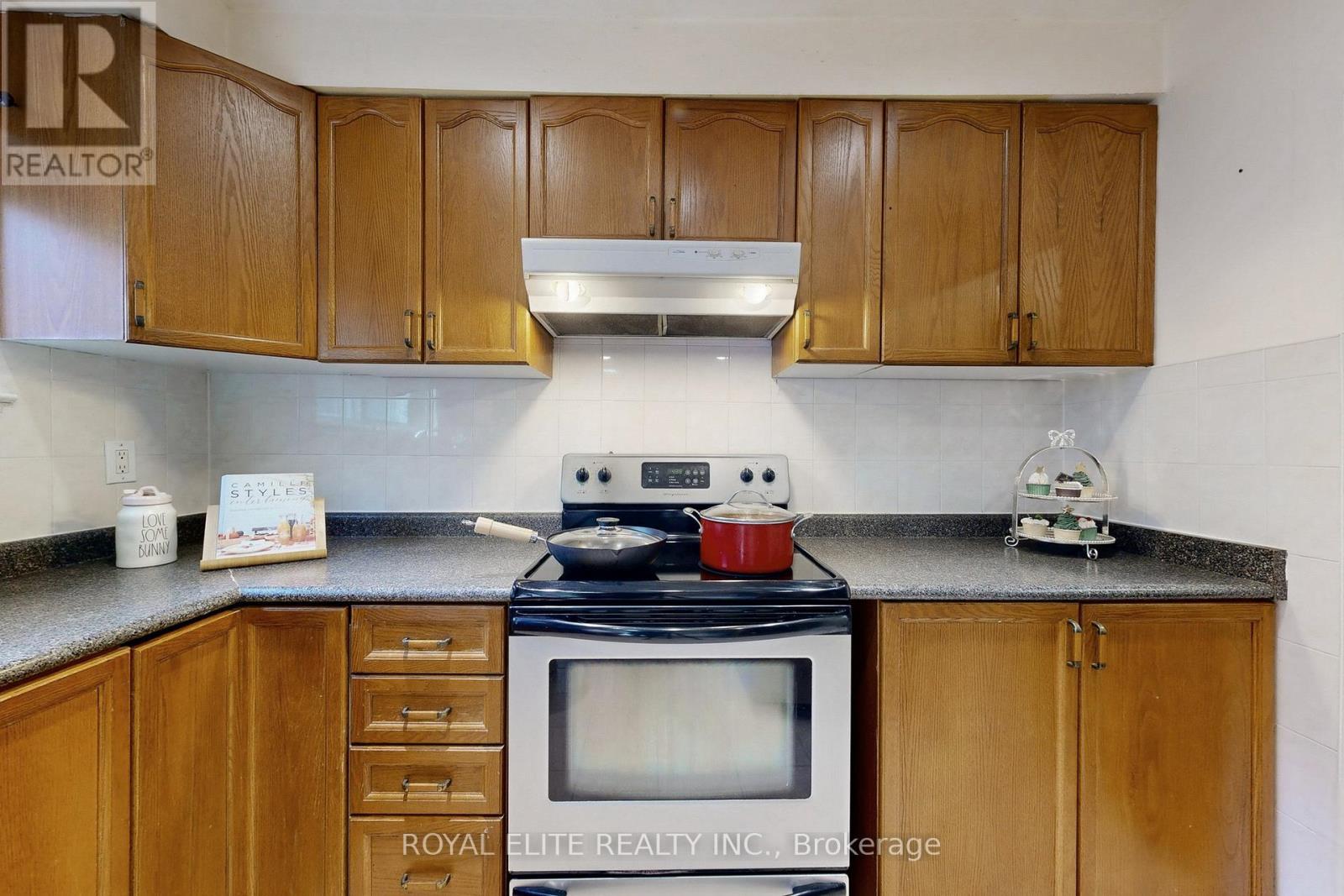 151 - 9 Esterbrooke Avenue, Toronto, Ontario  M2J 2C5 - Photo 20 - C12457347