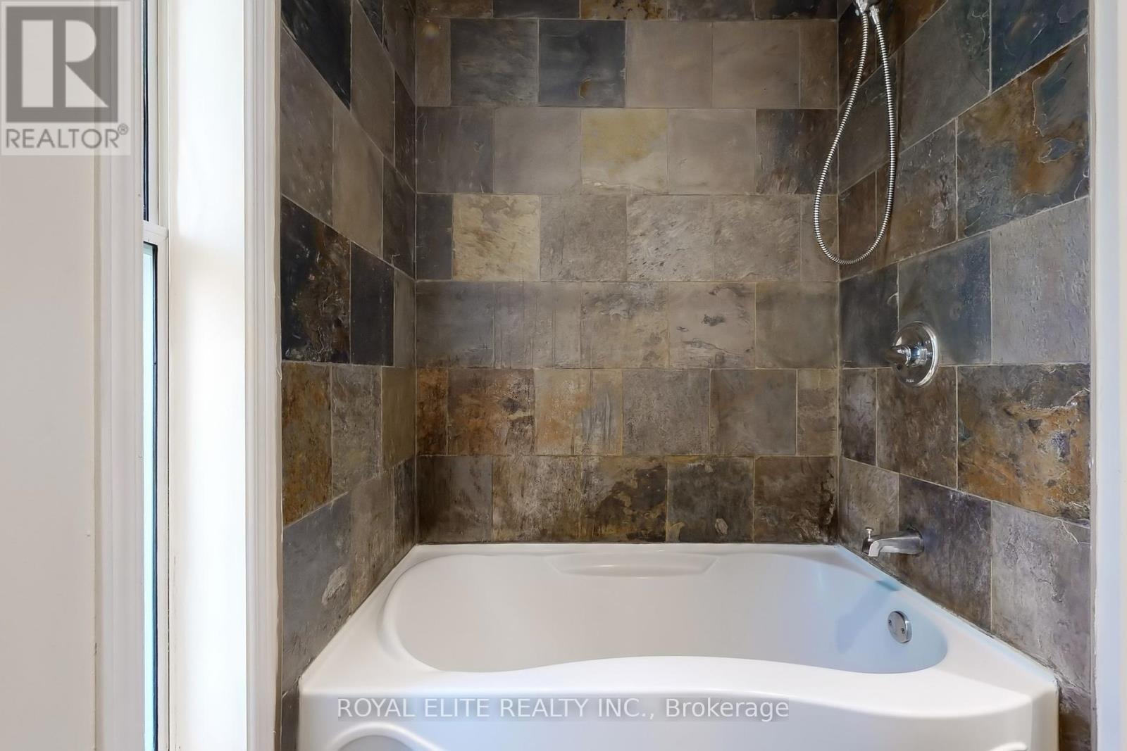 151 - 9 Esterbrooke Avenue, Toronto, Ontario  M2J 2C5 - Photo 36 - C12457347