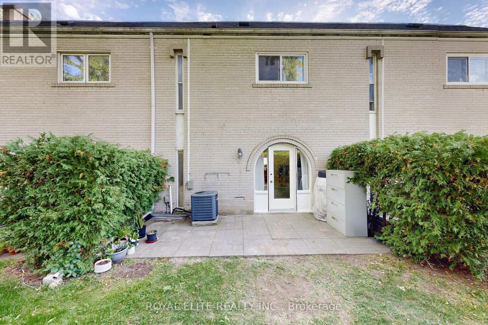 151 - 9 Esterbrooke Avenue, Toronto, Ontario  M2J 2C5 - Photo 49 - C12457347
