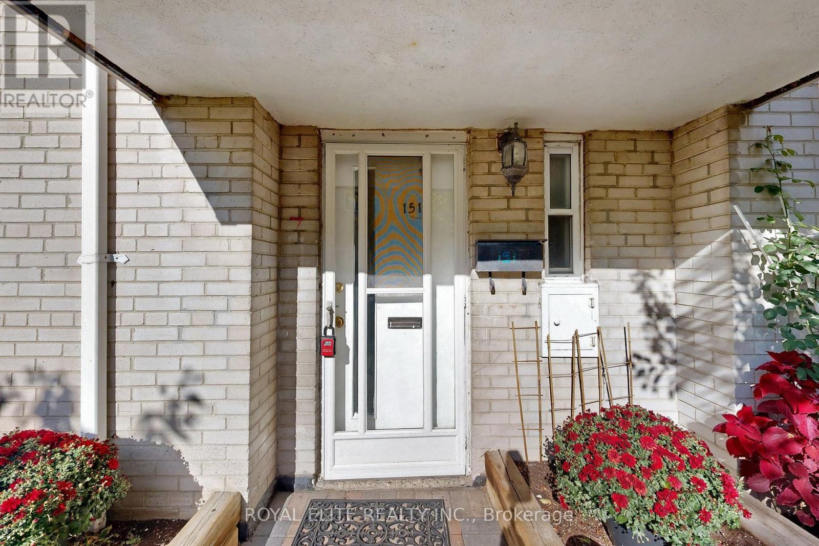 151 - 9 Esterbrooke Avenue, Toronto, Ontario  M2J 2C5 - Photo 5 - C12457347