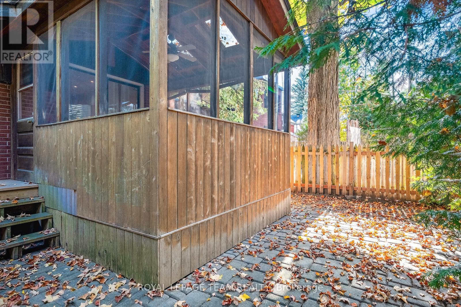 100 Maple Lane, Ottawa, Ontario  K1M 1H5 - Photo 14 - X12458049