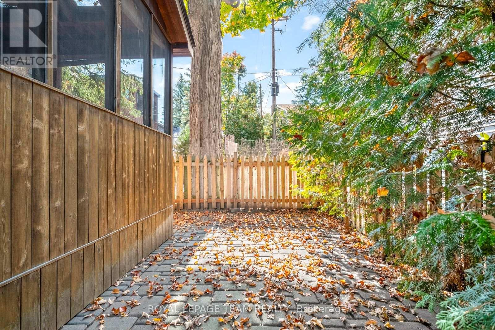 100 Maple Lane, Ottawa, Ontario  K1M 1H5 - Photo 16 - X12458049