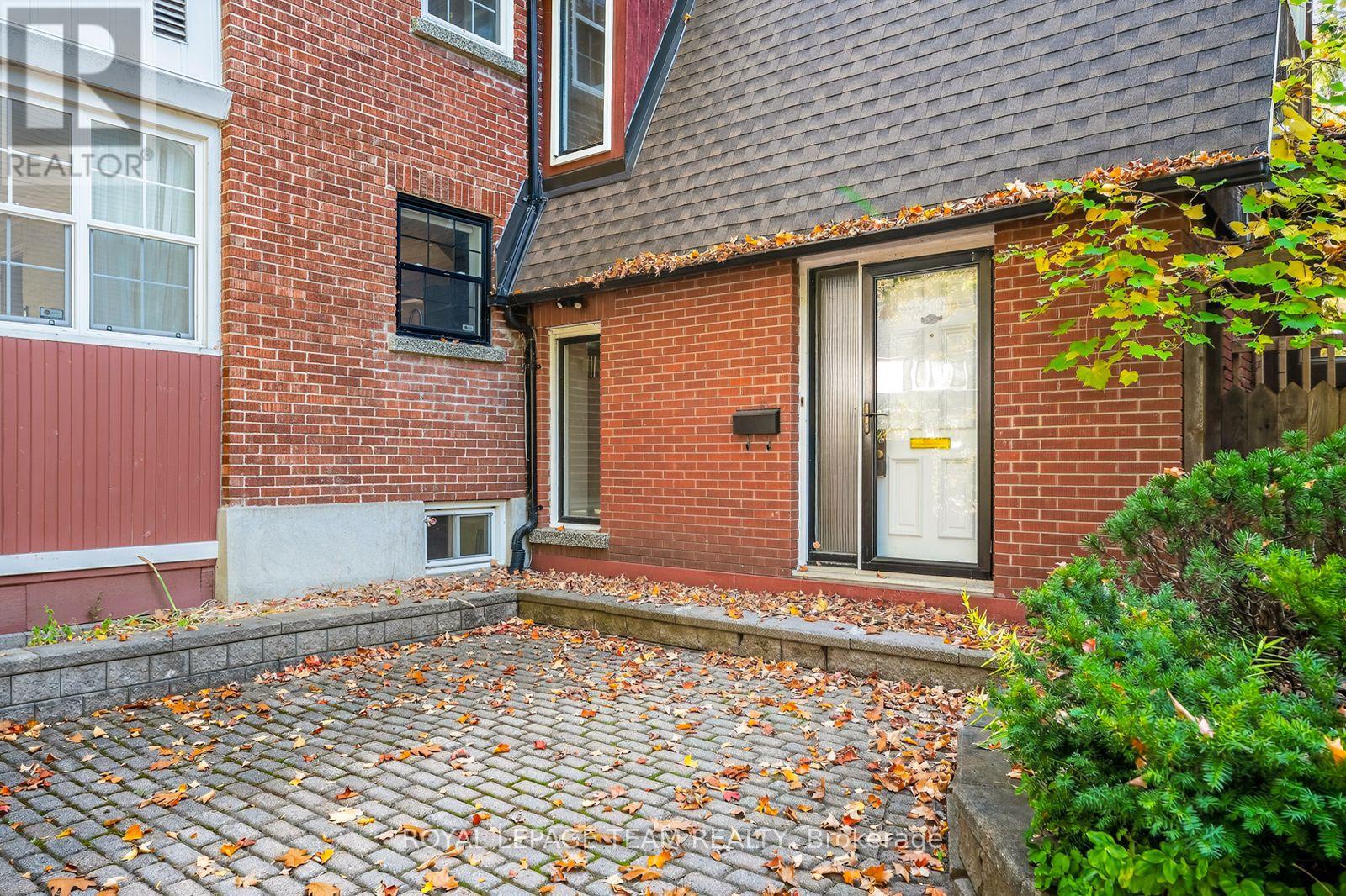 100 Maple Lane, Ottawa, Ontario  K1M 1H5 - Photo 5 - X12458049
