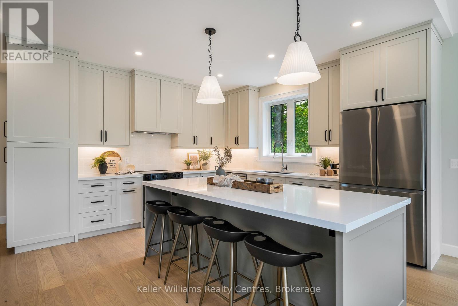 104 Butternut Court, Grey Highlands, Ontario  N0C 1H0 - Photo 13 - X12390299