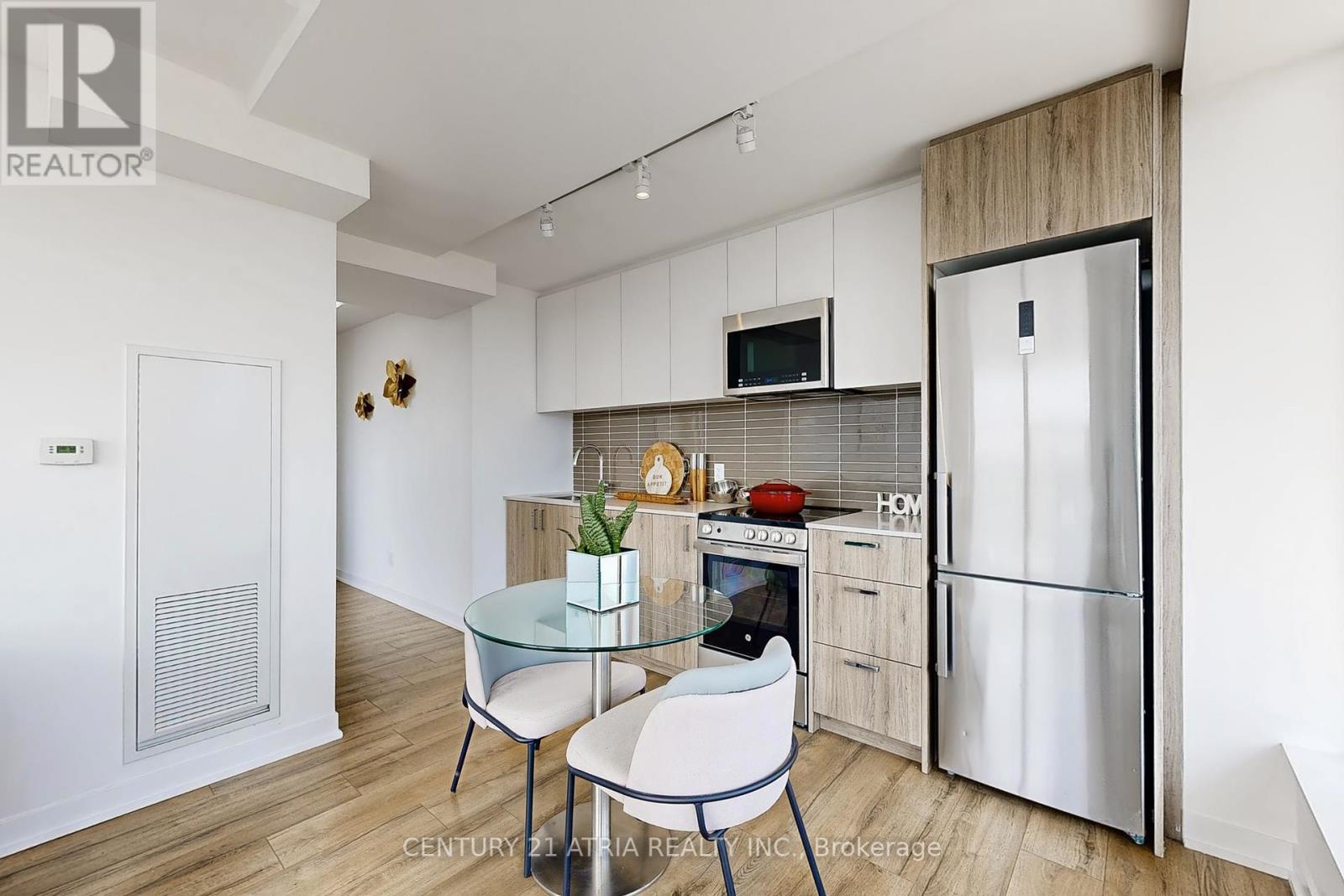 607 - 1787 St Clair Avenue, Toronto, Ontario  M6N 1J6 - Photo 13 - W12346821