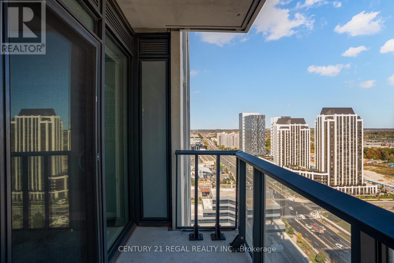 2125 - 9000 Jane Street, Vaughan, Ontario  L4K 0M6 - Photo 8 - N12457917
