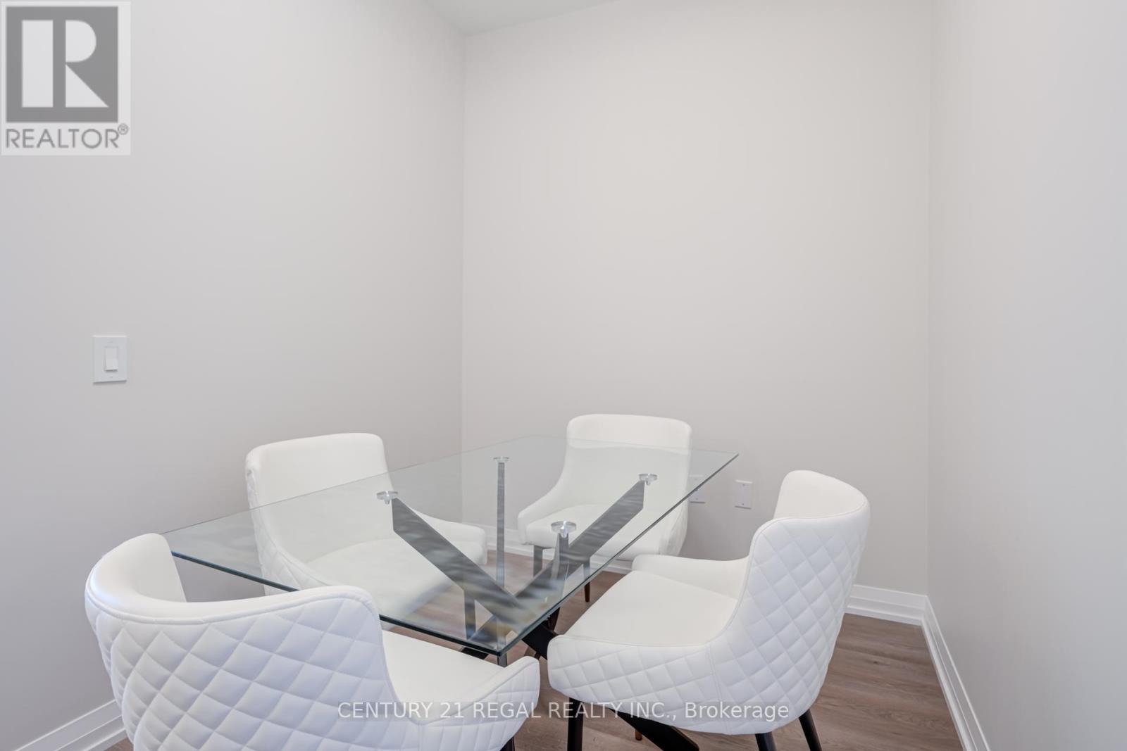 2125 - 9000 Jane Street, Vaughan, Ontario  L4K 0M6 - Photo 5 - N12457917