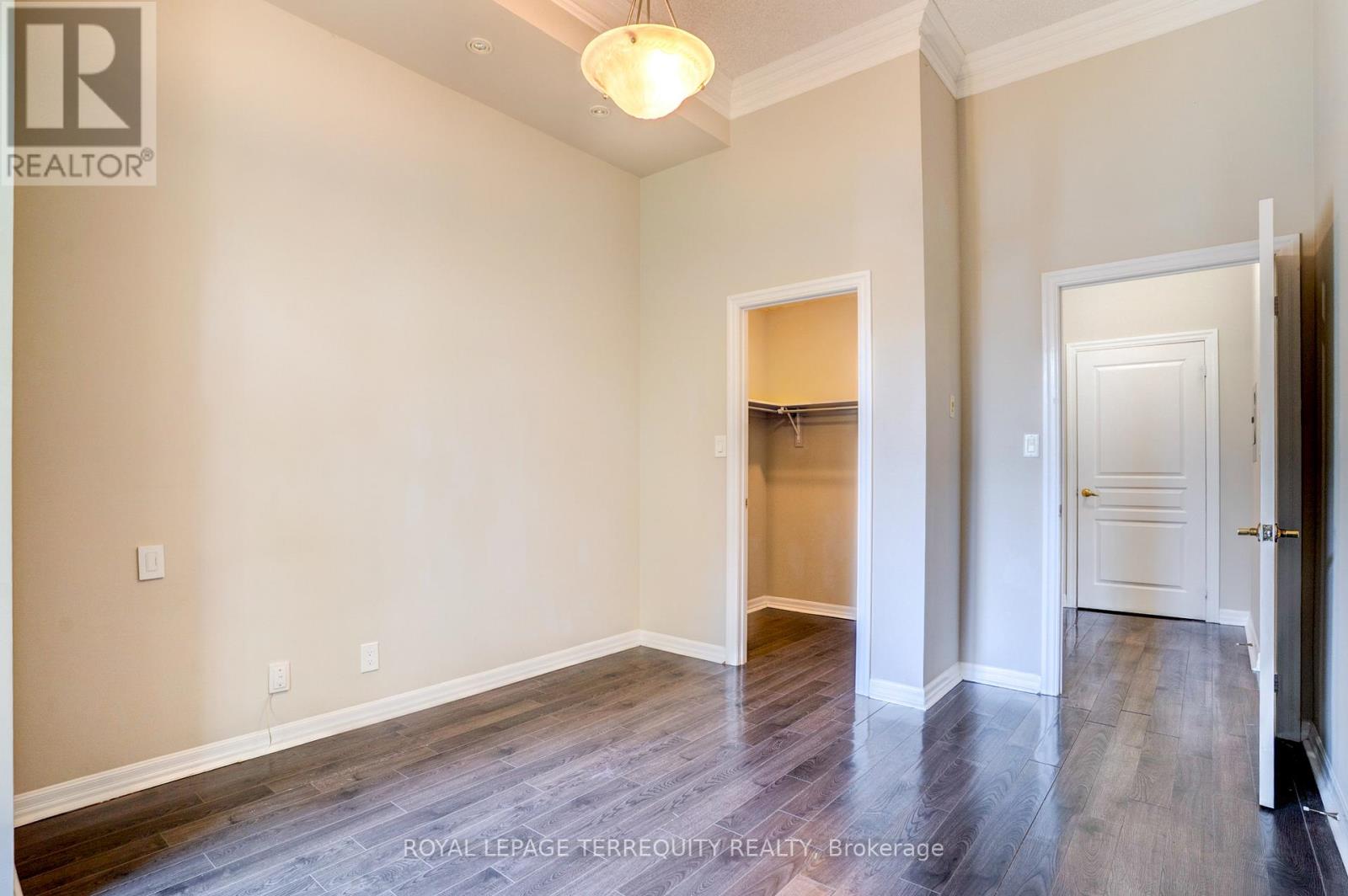 101 - 70 Port Street, Mississauga, Ontario  L5G 1E8 - Photo 12 - W12457063
