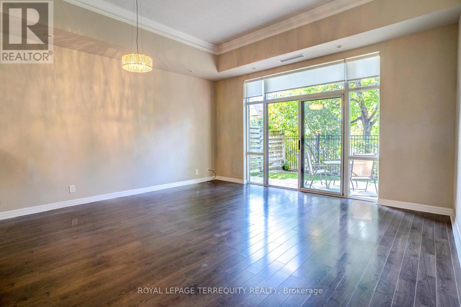 101 - 70 Port Street, Mississauga, Ontario  L5G 1E8 - Photo 3 - W12457063