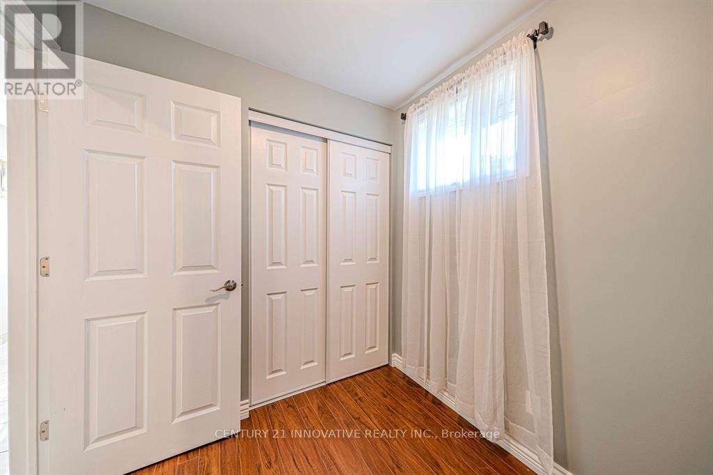70 St Clair Avenue, Kitchener, Ontario  N2M 3Z4 - Photo 26 - X12458052