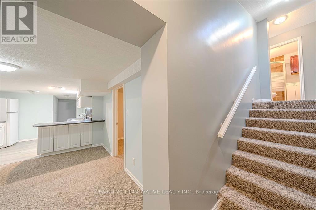 70 St Clair Avenue, Kitchener, Ontario  N2M 3Z4 - Photo 29 - X12458052