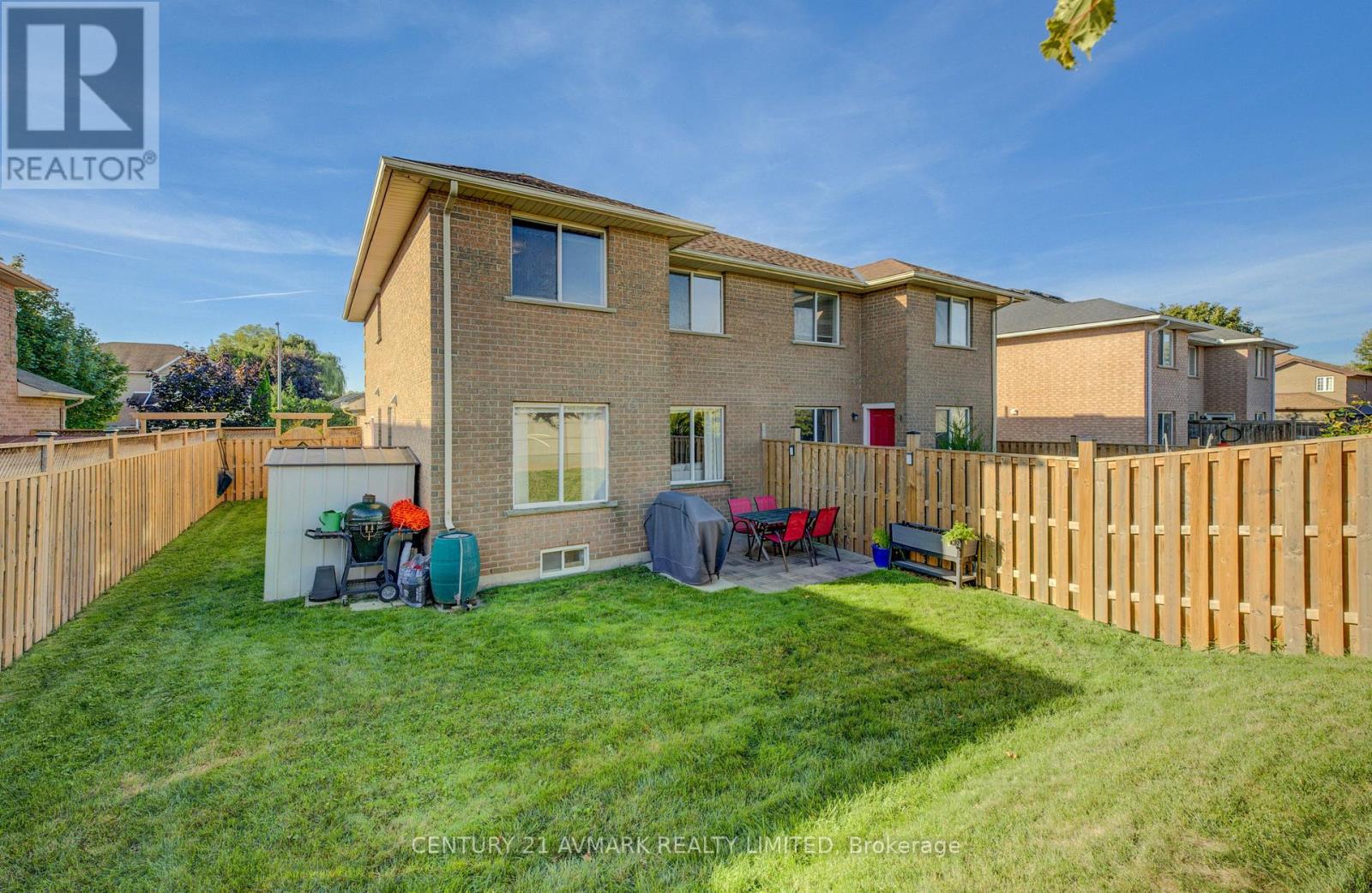 4893 Northgate Crescent, Lincoln, Ontario  L3J 0E6 - Photo 4 - X12458056