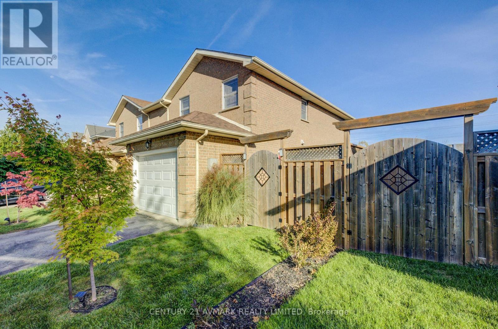 4893 Northgate Crescent, Lincoln, Ontario  L3J 0E6 - Photo 7 - X12458056