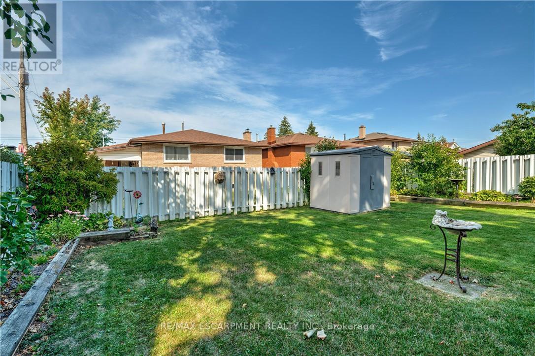 302 Highridge Avenue, Hamilton, Ontario  L8E 3W3 - Photo 37 - X12397264