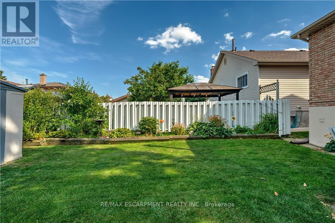 302 Highridge Avenue, Hamilton, Ontario  L8E 3W3 - Photo 36 - X12397264