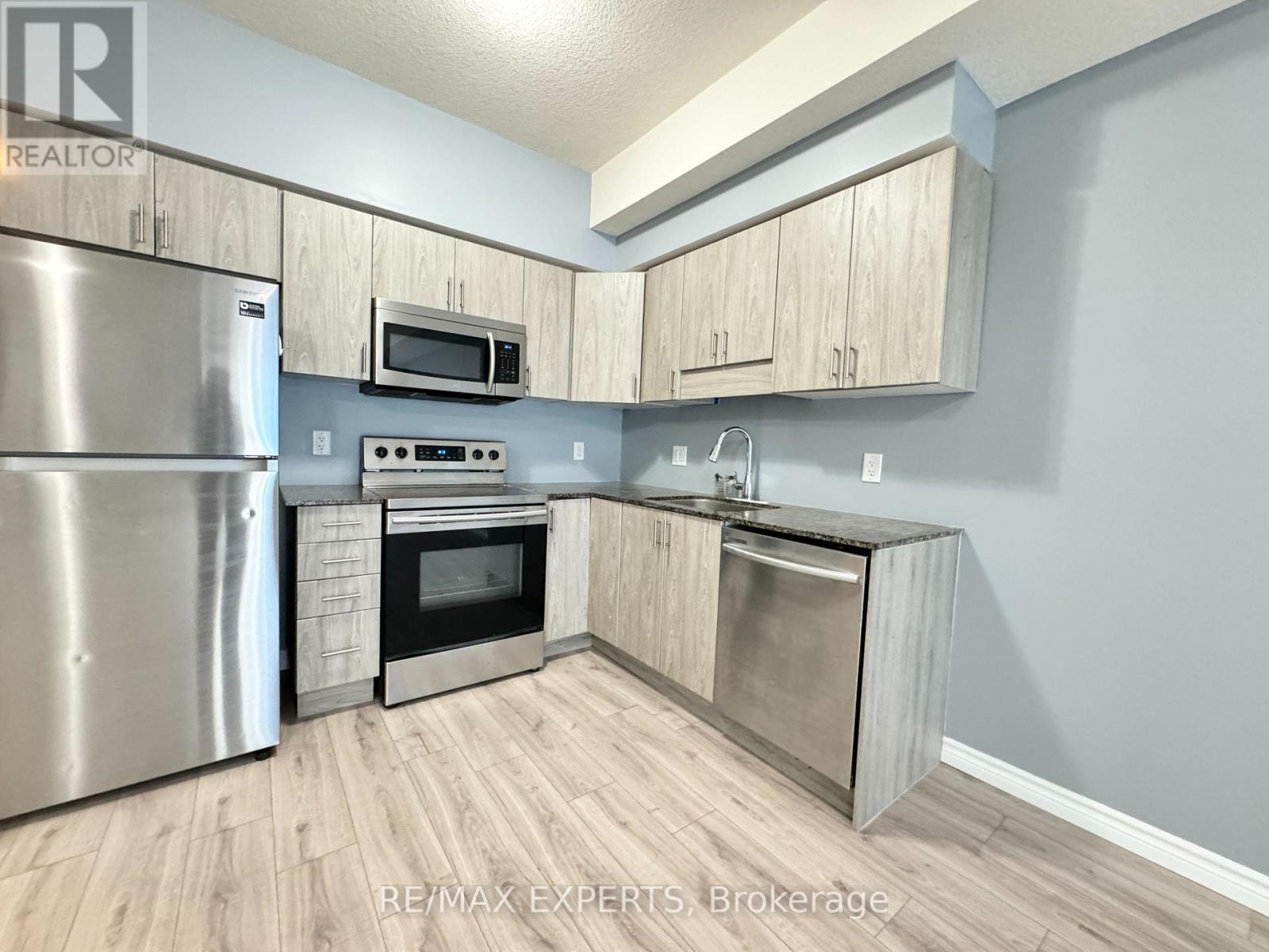 33a - 1430 Highland Road, Kitchener, Ontario  N2N 0C3 - Photo 11 - X12434083