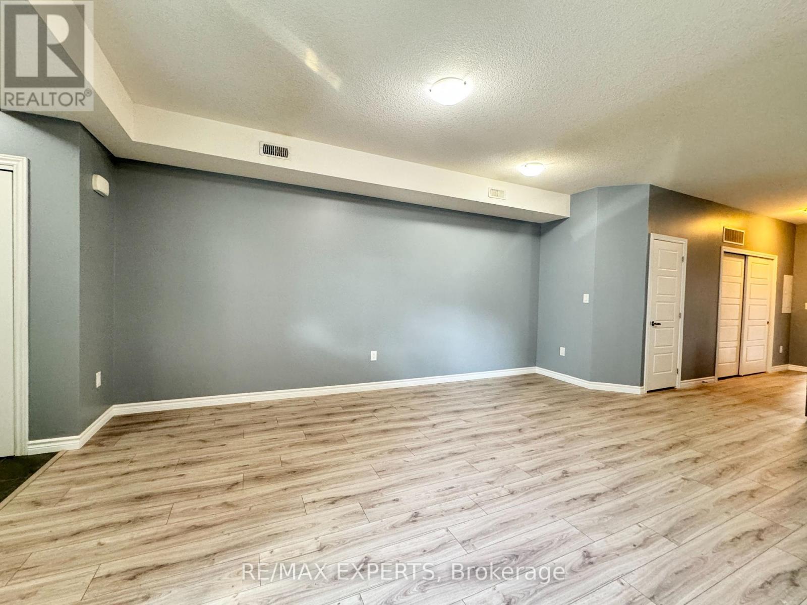 33a - 1430 Highland Road, Kitchener, Ontario  N2N 0C3 - Photo 16 - X12434083