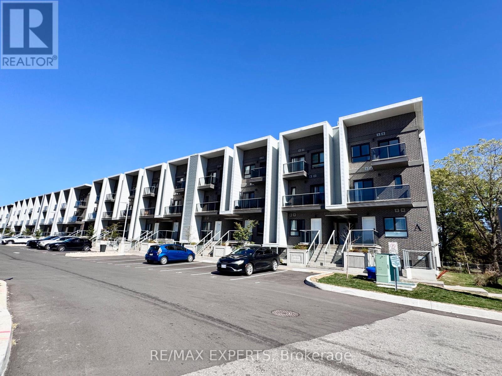 33a - 1430 Highland Road, Kitchener, Ontario  N2N 0C3 - Photo 4 - X12434083