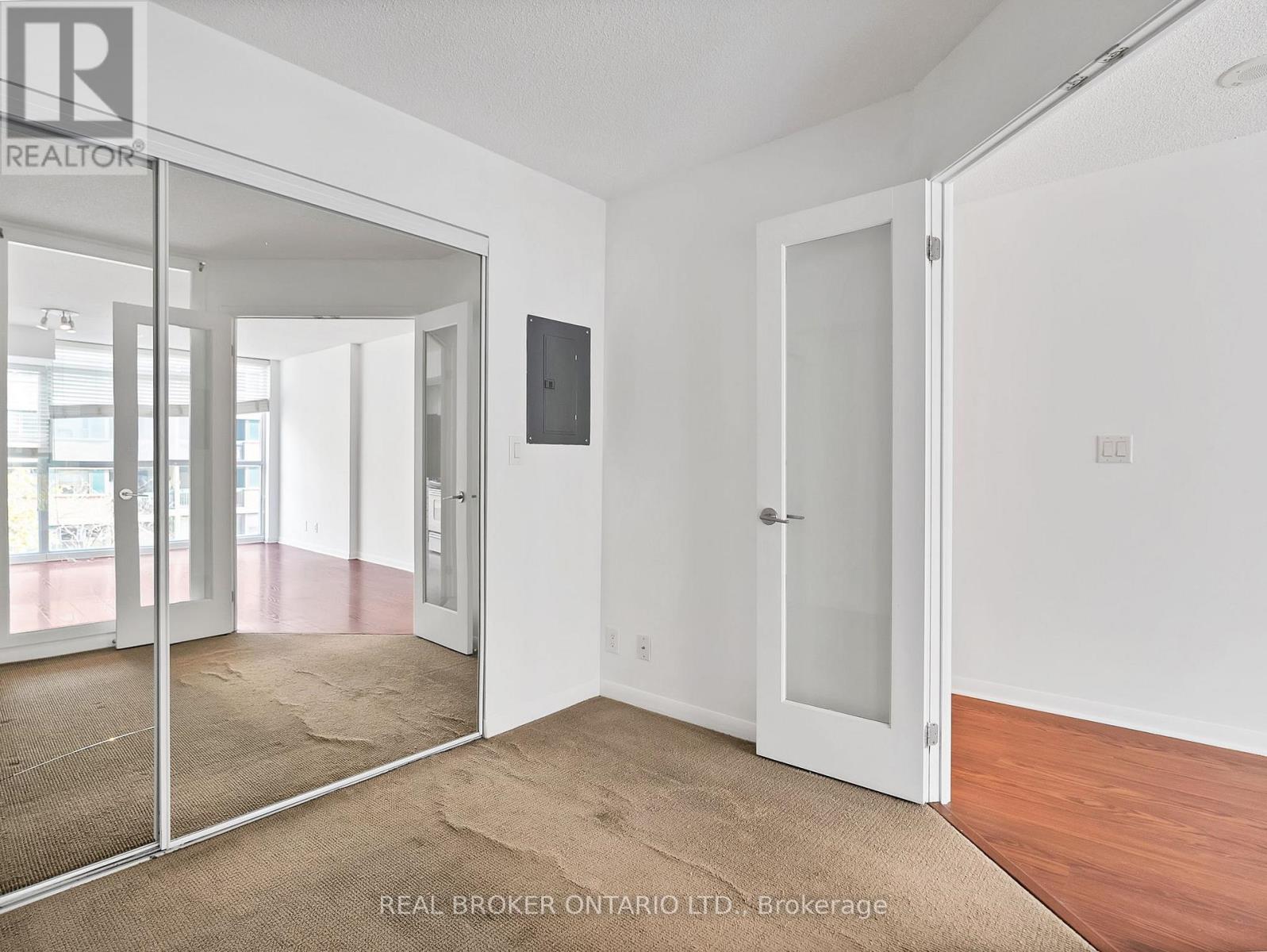 511 - 96 St Patrick Street, Toronto, Ontario  M5T 1V2 - Photo 9 - C12458059