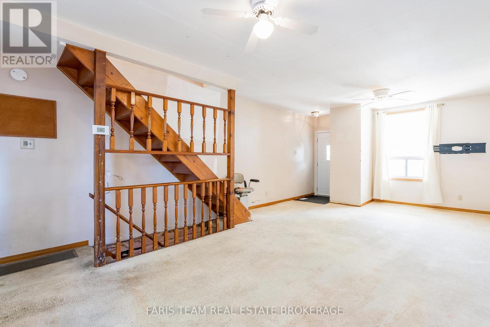 26 Queensdale Avenue, Toronto, Ontario  M4J 1X9 - Photo 10 - E12458067