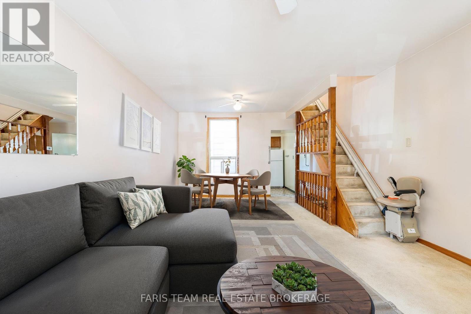26 Queensdale Avenue, Toronto, Ontario  M4J 1X9 - Photo 11 - E12458067