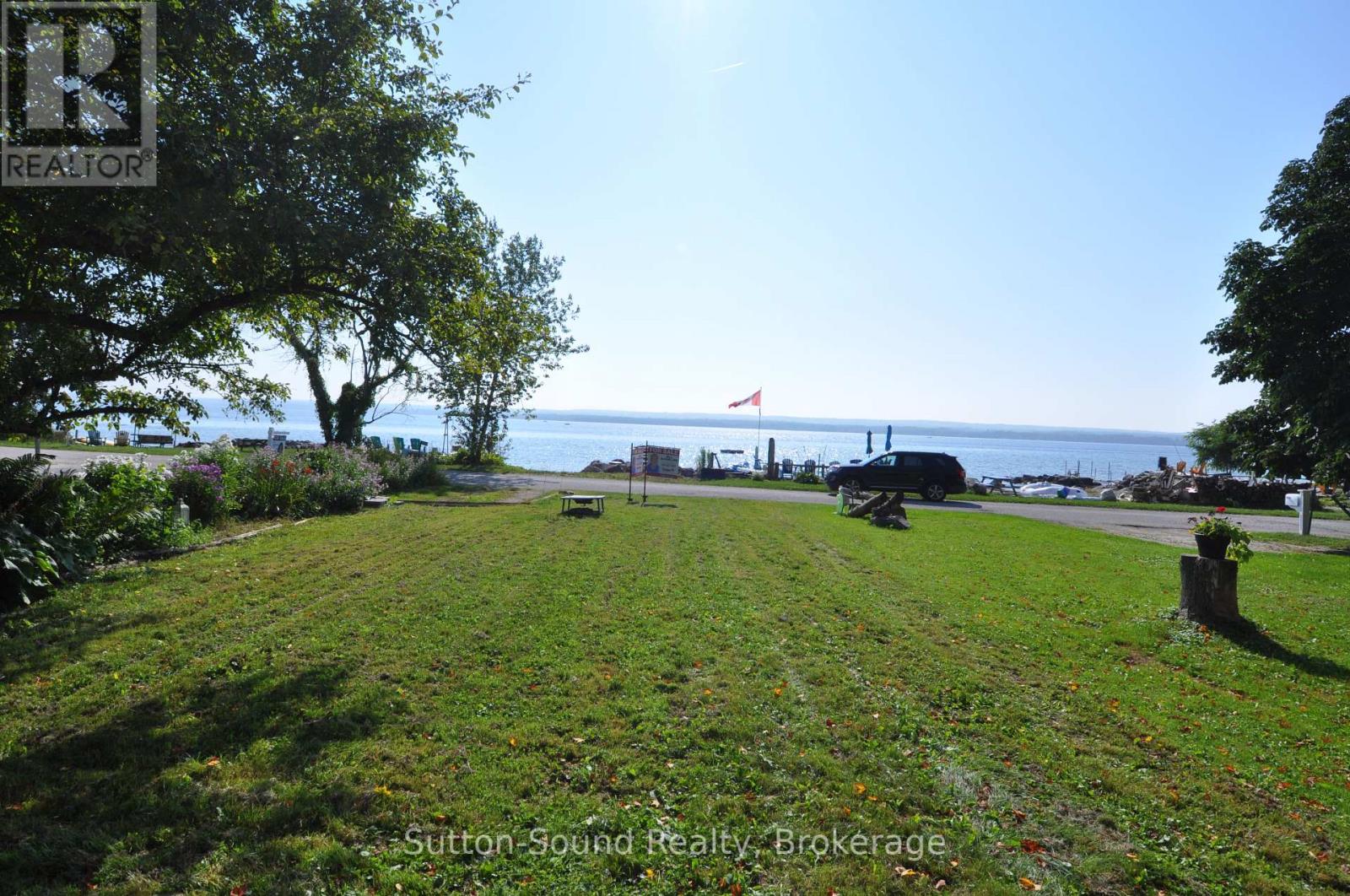 318760 Grey Road 1 Drive, Georgian Bluffs, Ontario  N4K 5N4 - Photo 23 - X12456727