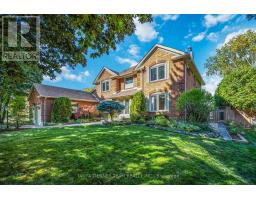 6 LYNDHURST CRESCENT, Whitby, Ontario