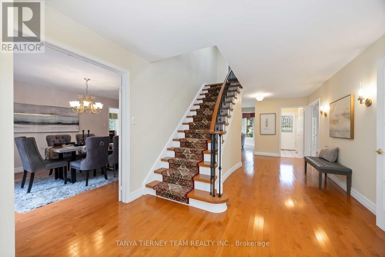 6 Lyndhurst Crescent, Whitby (Williamsburg), Ontario  L1R 1E4 - Photo 11 - E12457293