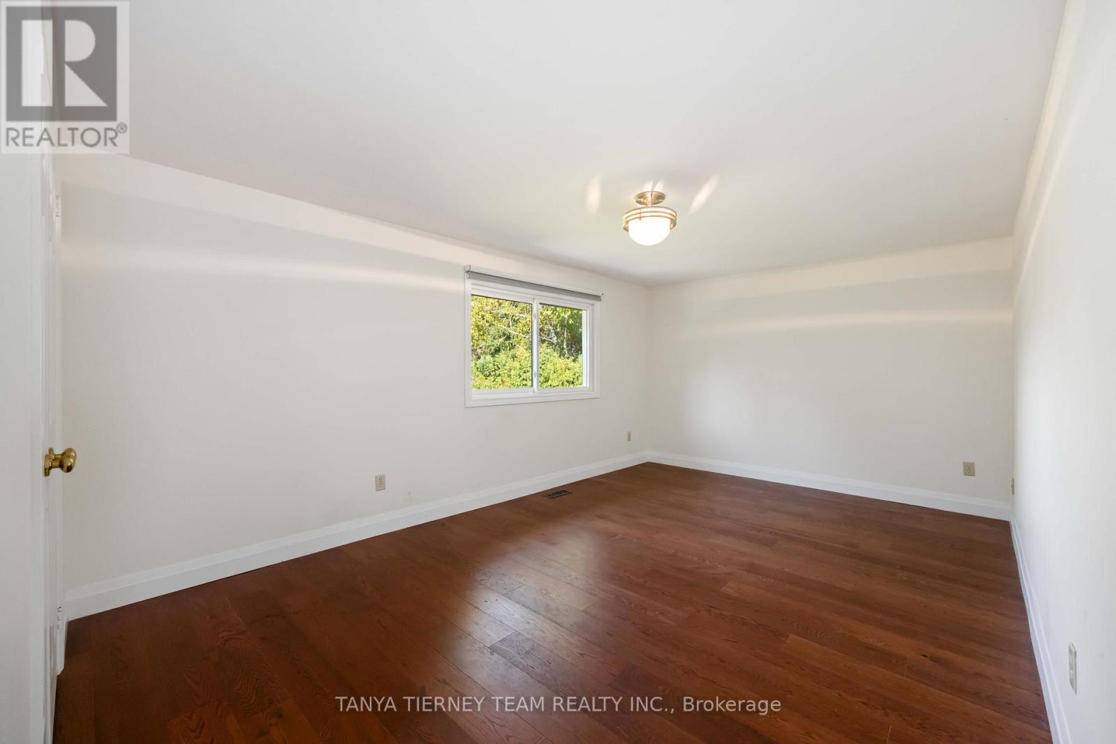 6 Lyndhurst Crescent, Whitby (Williamsburg), Ontario  L1R 1E4 - Photo 33 - E12457293