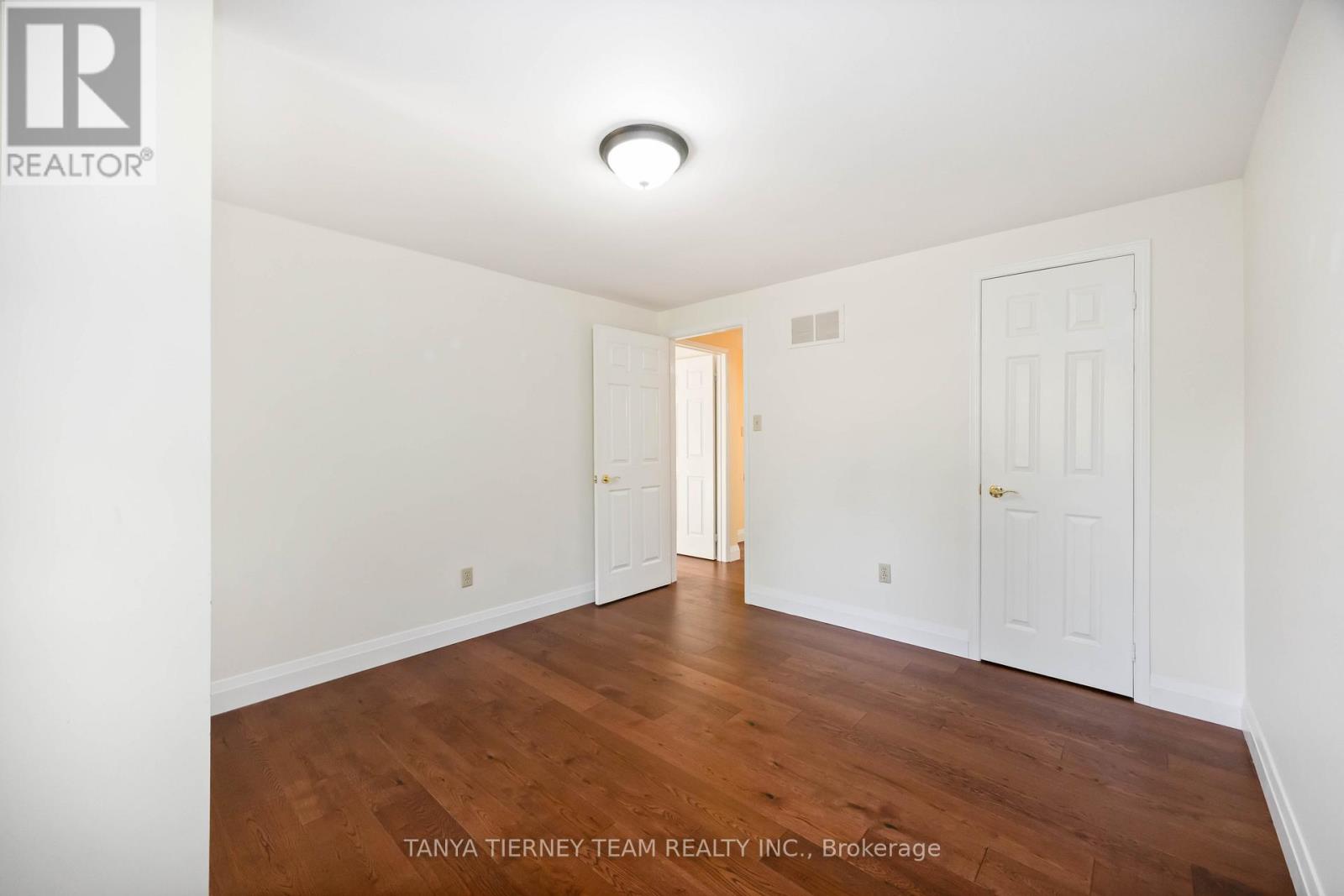 6 Lyndhurst Crescent, Whitby (Williamsburg), Ontario  L1R 1E4 - Photo 36 - E12457293