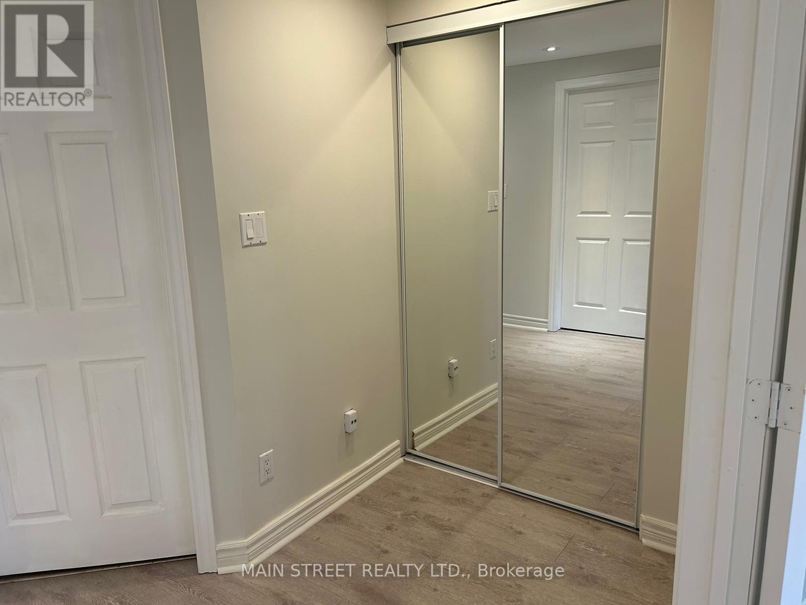 156 Observatory Lane, Richmond Hill, Ontario  L4C 8K8 - Photo 22 - N12458053