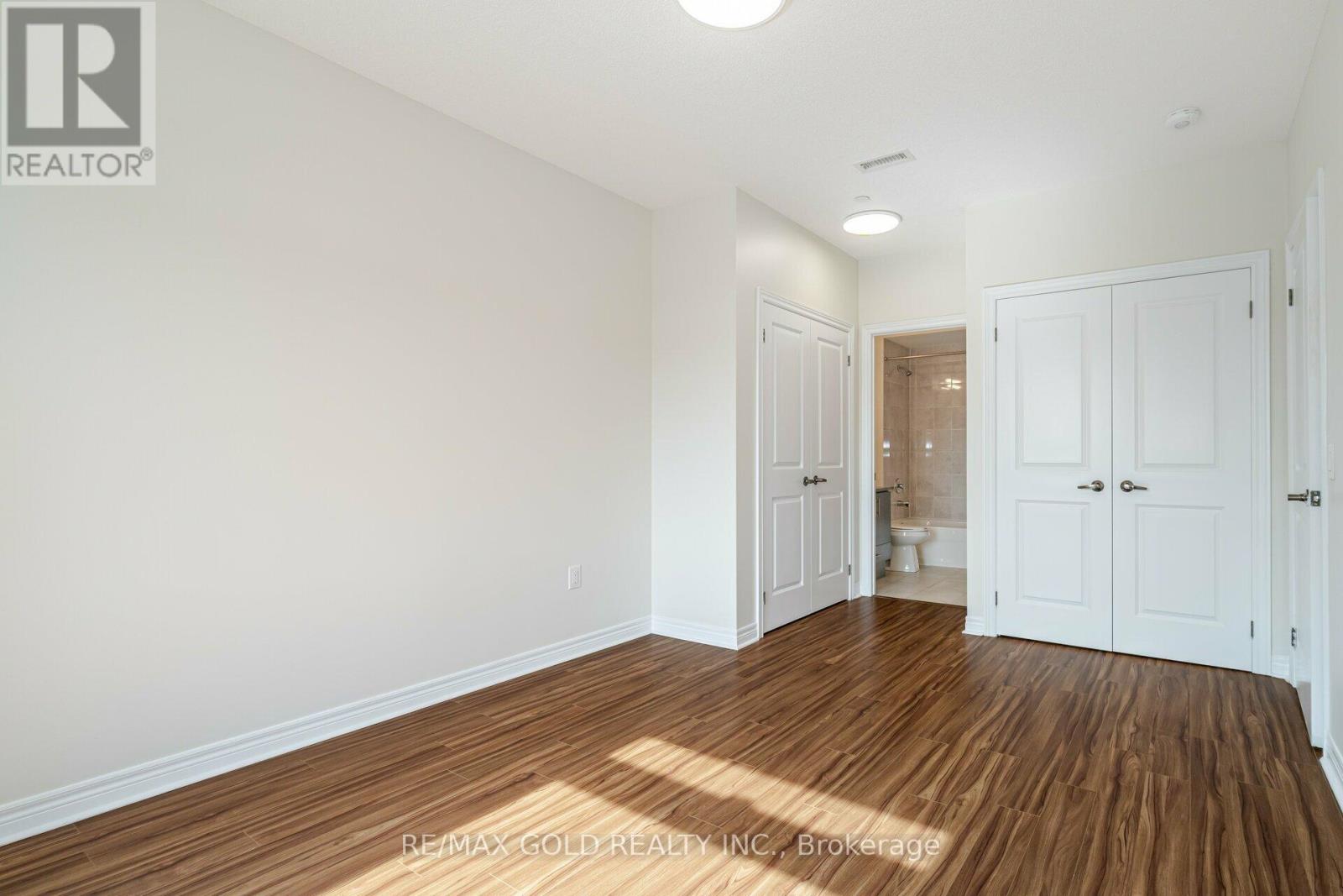 209 - 39 New Delhi Drive, Markham, Ontario  L3S 0E1 - Photo 17 - N12458055