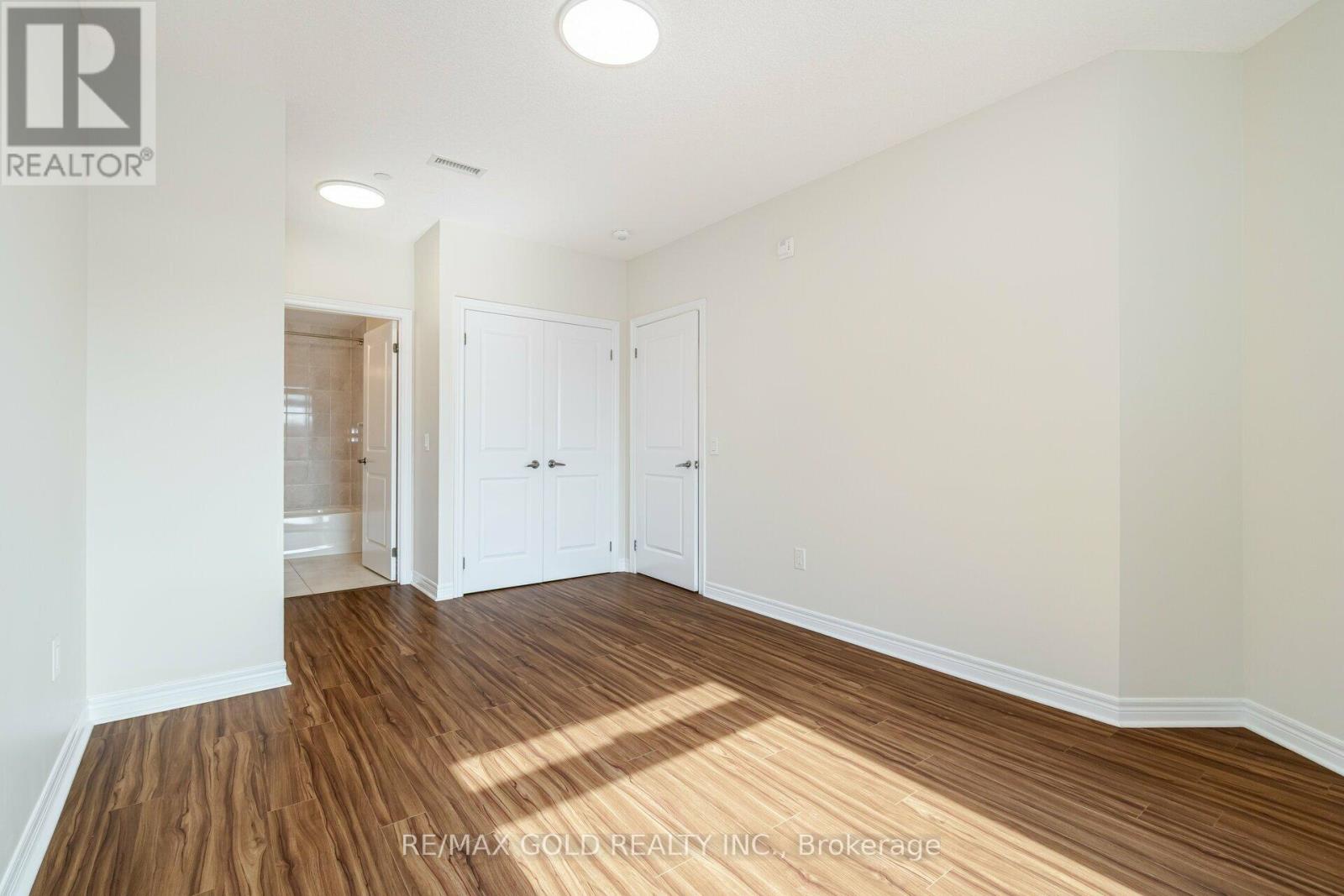 209 - 39 New Delhi Drive, Markham, Ontario  L3S 0E1 - Photo 18 - N12458055