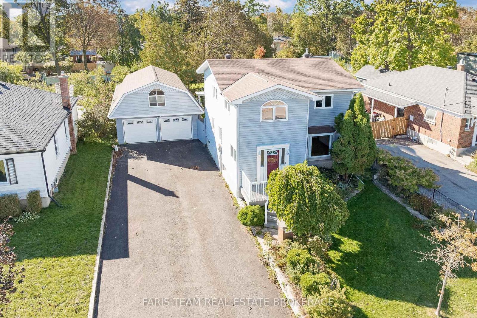 31 NAPIER STREET, Barrie, Ontario