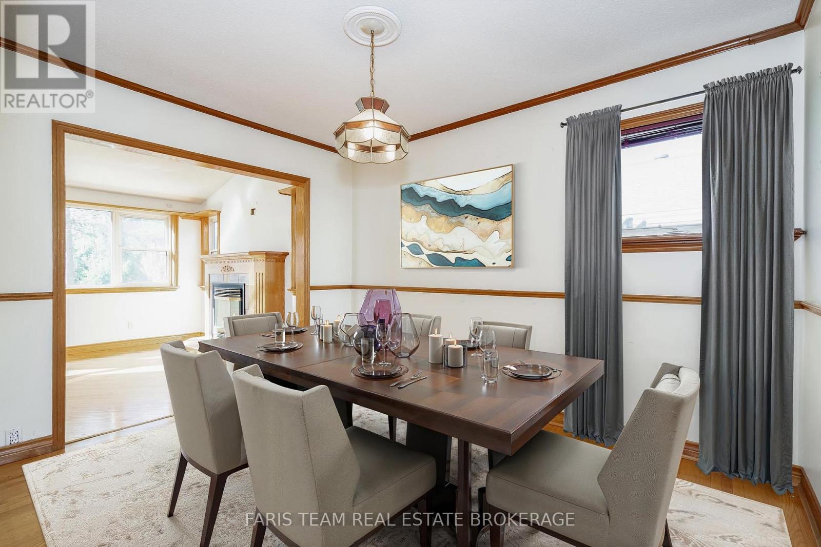 31 Napier Street, Barrie, Ontario  L4M 1W1 - Photo 12 - S12458057