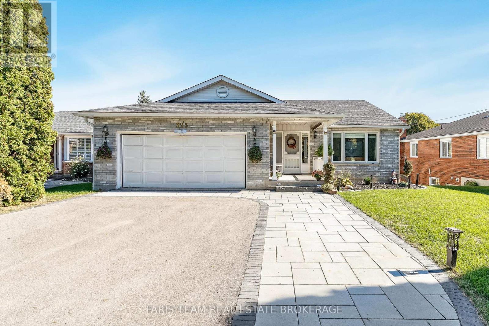 325 BREWERY LANE, Orillia, Ontario