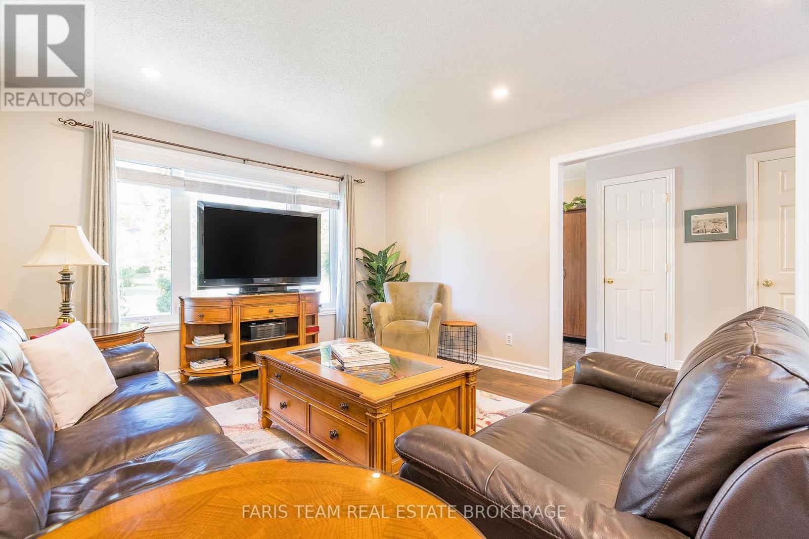 325 Brewery Lane, Orillia, Ontario  L3V 7H5 - Photo 14 - S12458065