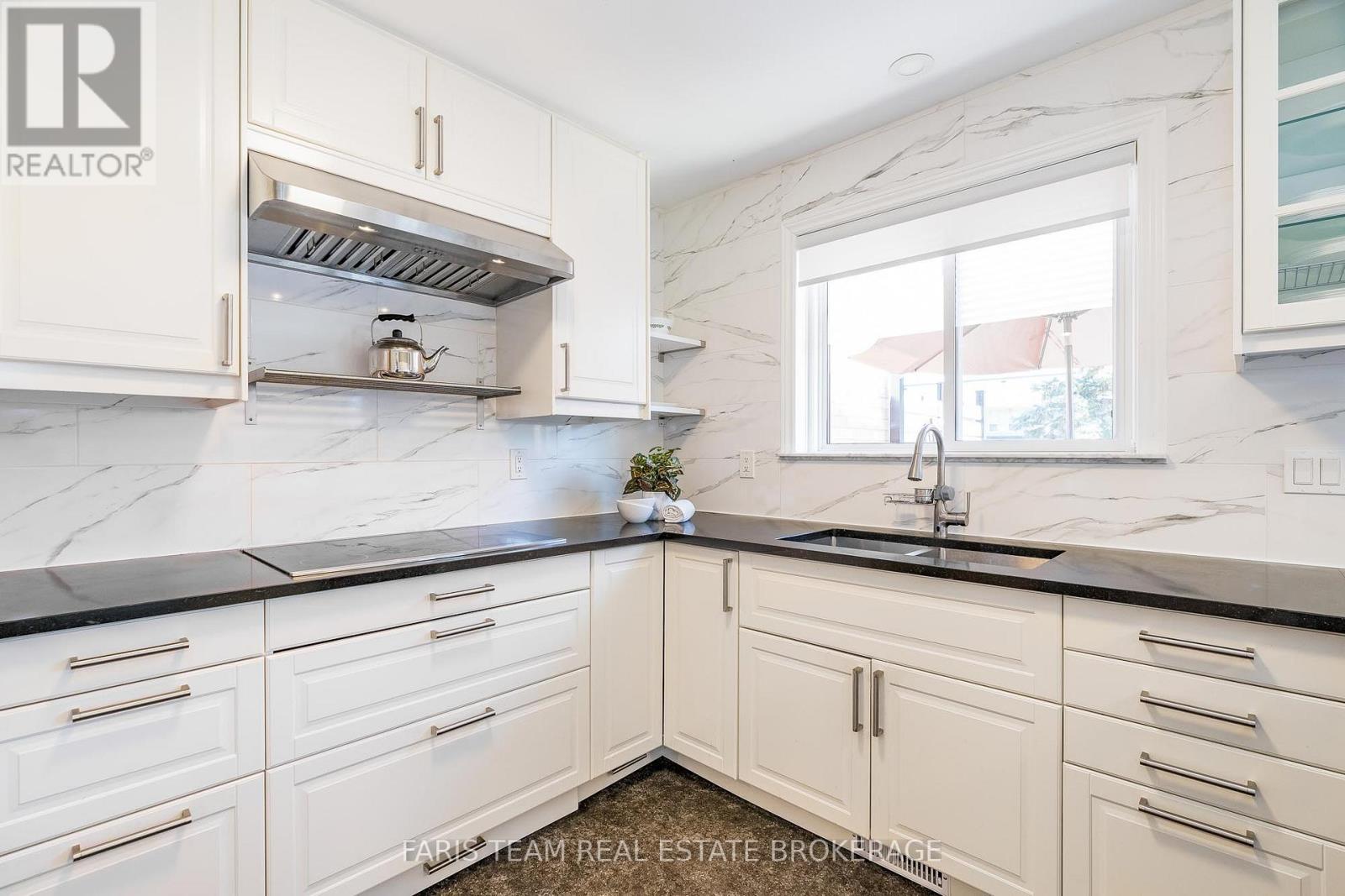 325 Brewery Lane, Orillia, Ontario  L3V 7H5 - Photo 6 - S12458065