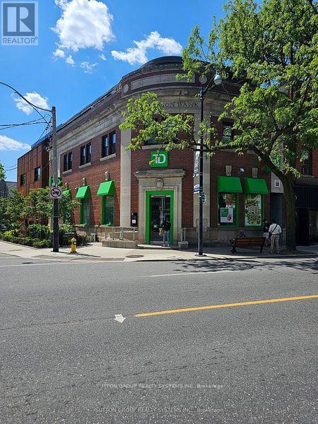 7 - 2945 DUNDAS STREET W, Toronto, Ontario