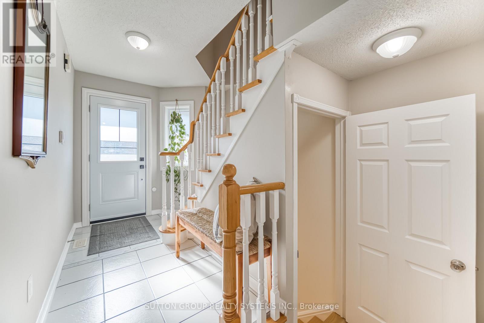 129 - 455 Apache Court, Mississauga, Ontario  L4Z 3W8 - Photo 4 - W12458069