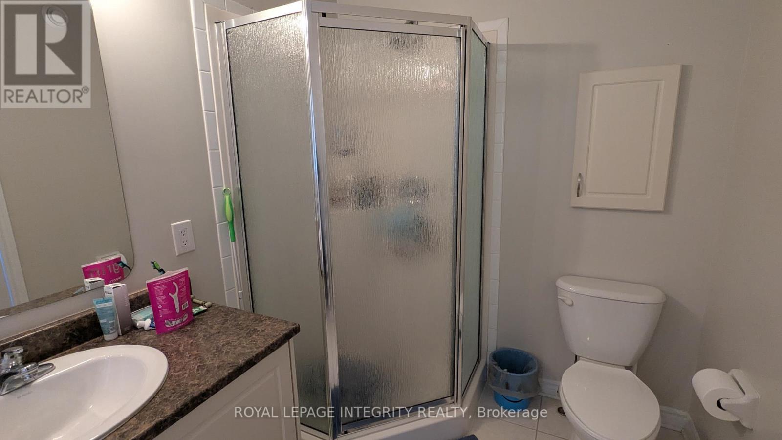 215 Badgeley Avenue, Ottawa, Ontario  K2T 0A4 - Photo 15 - X12458072