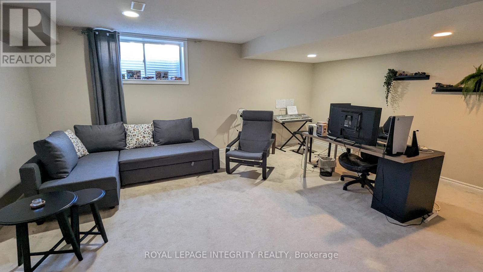 215 Badgeley Avenue, Ottawa, Ontario  K2T 0A4 - Photo 17 - X12458072
