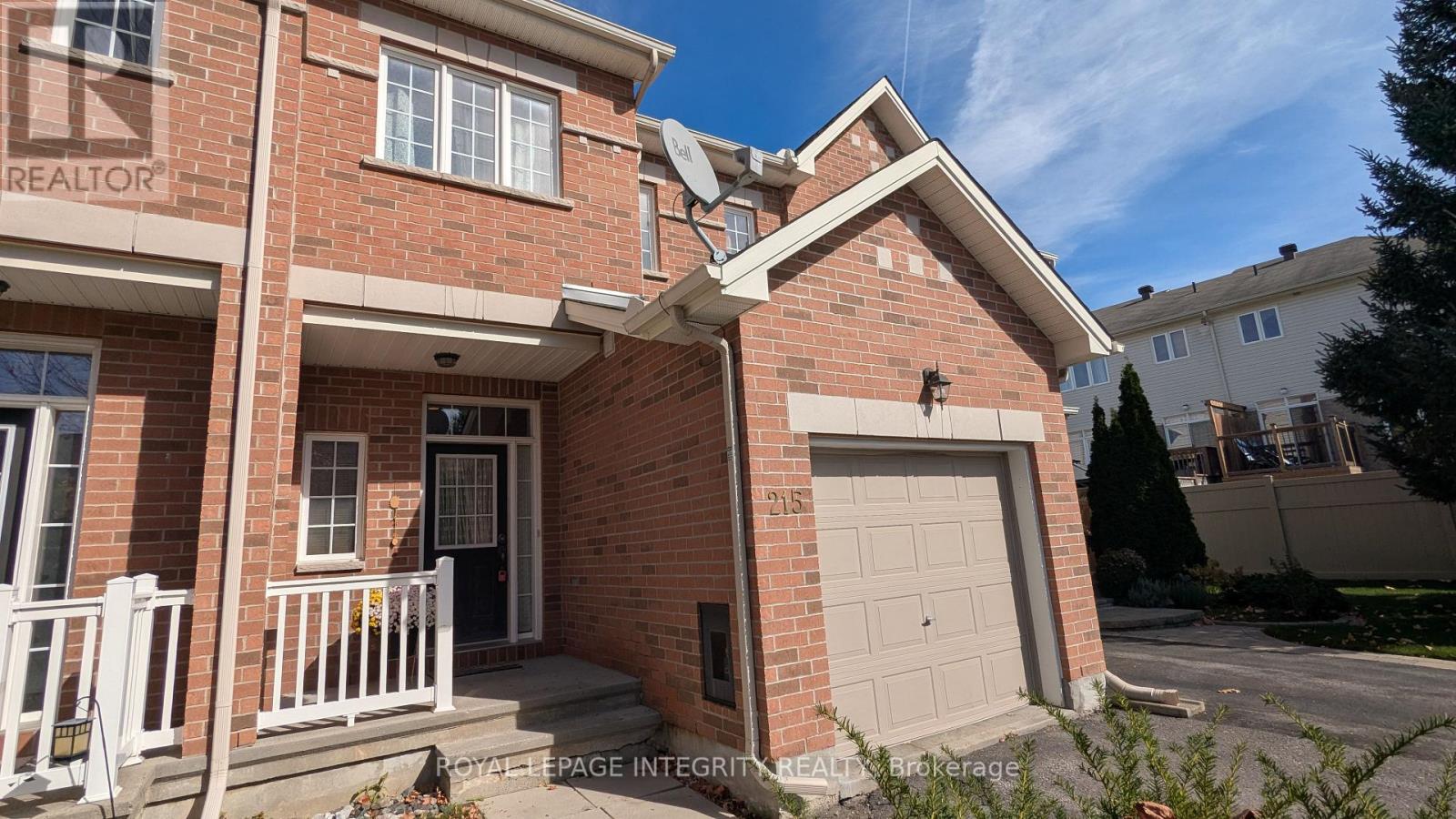 215 Badgeley Avenue, Ottawa, Ontario  K2T 0A4 - Photo 2 - X12458072