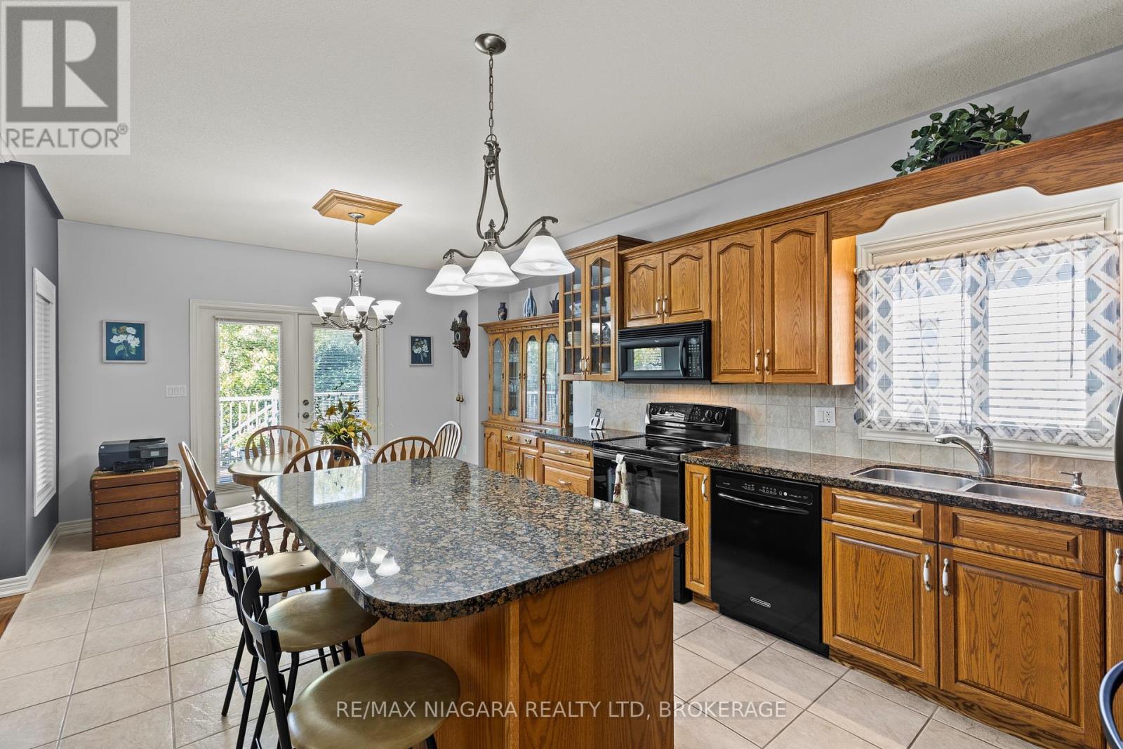 194 Hillsdale Road, Welland, Ontario  L3C 7M4 - Photo 15 - X12458081