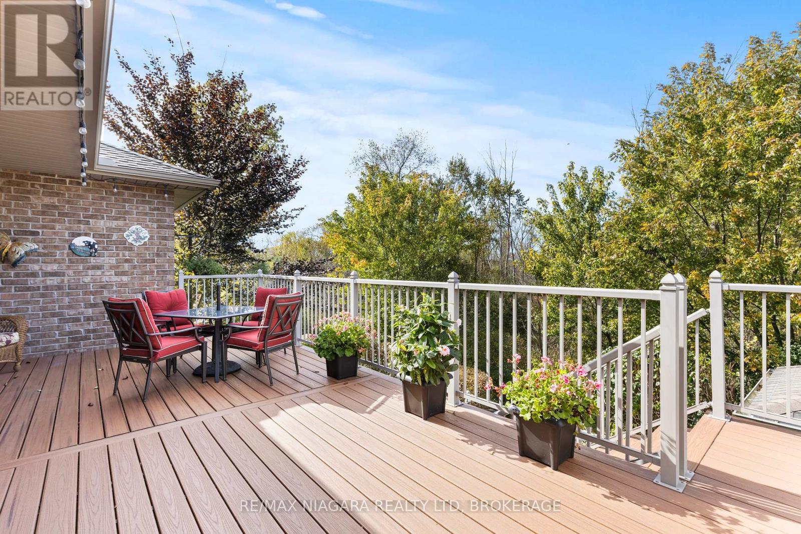 194 Hillsdale Road, Welland, Ontario  L3C 7M4 - Photo 20 - X12458081