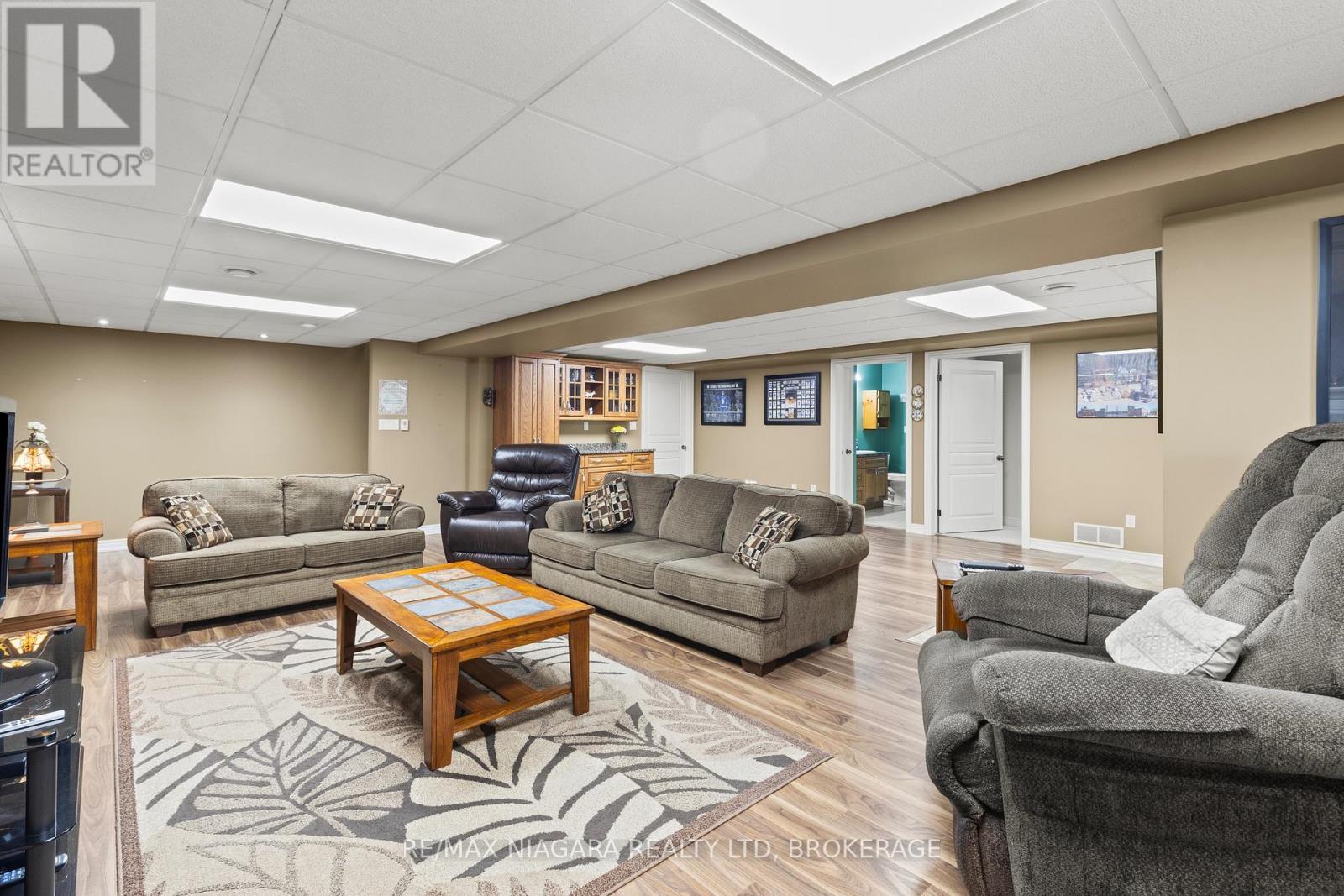 194 Hillsdale Road, Welland, Ontario  L3C 7M4 - Photo 31 - X12458081