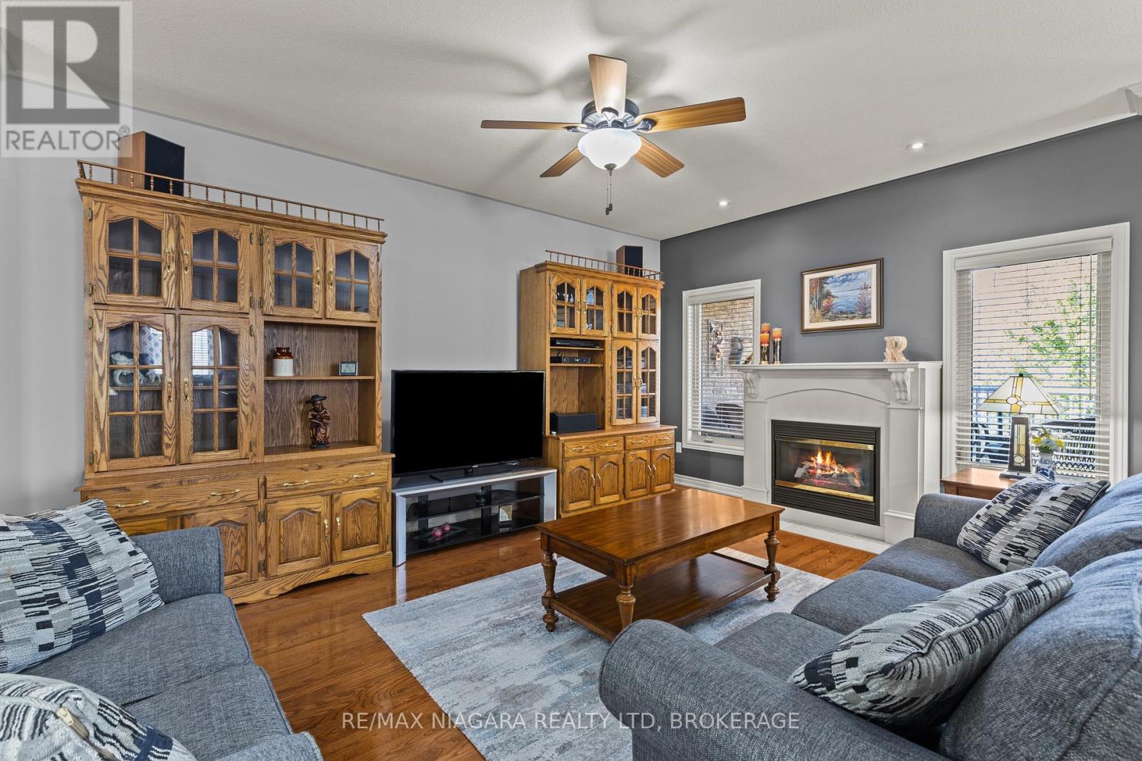 194 Hillsdale Road, Welland, Ontario  L3C 7M4 - Photo 9 - X12458081