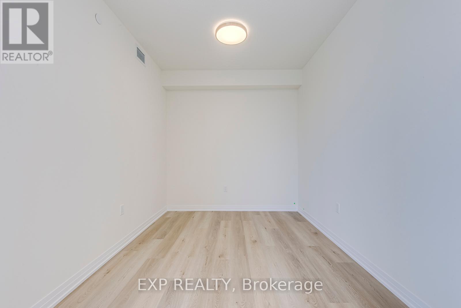 2001 - 15 Watergarden Drive, Mississauga, Ontario  L5R 0H4 - Photo 6 - W12455568