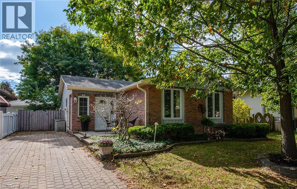 19 Keewatin Avenue, Kitchener, Ontario  N2B 3M1 - Photo 2 - 40777889